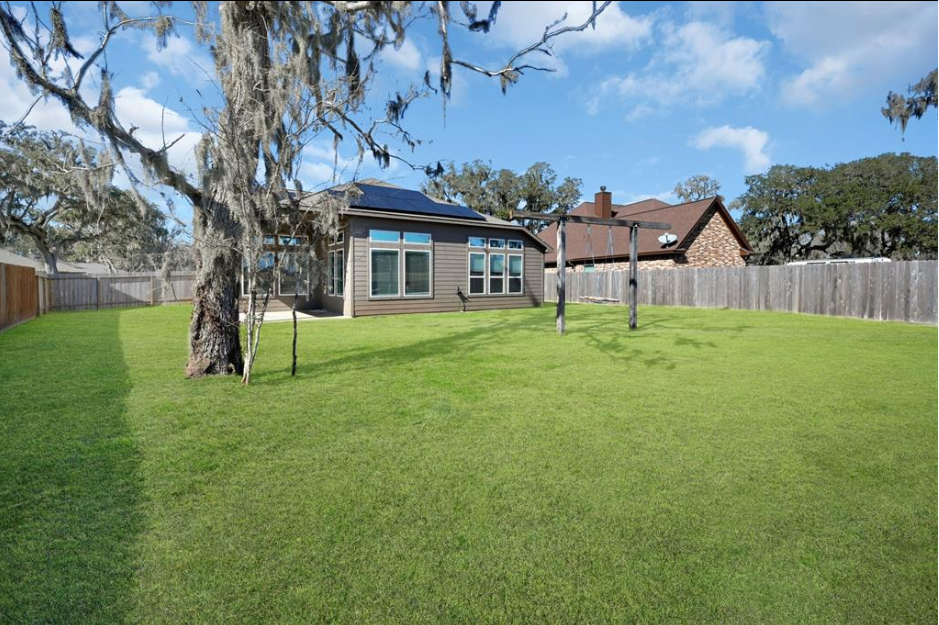 351 Twin Lakes Blvd W #NA - Photo 4 of 17
