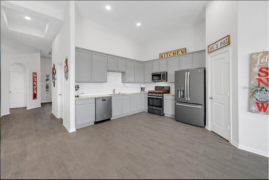 351 Twin Lakes Blvd W #NA - Photo 6 of 17