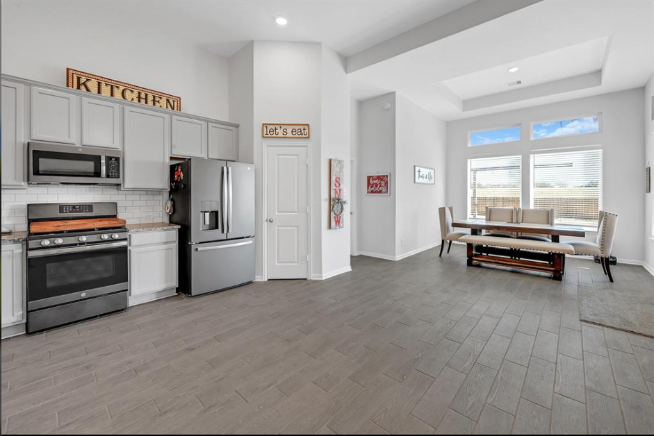 351 Twin Lakes Blvd W #NA - Photo 7 of 17