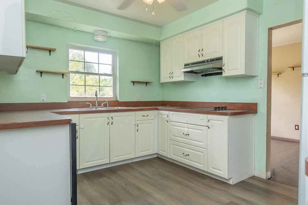 1197 N Garfield Ave #1 - Photo 6 of 19