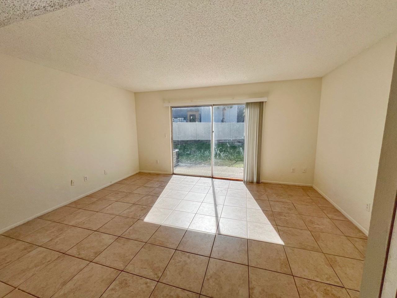 12118 Napiers Cir - Photo 7 of 14