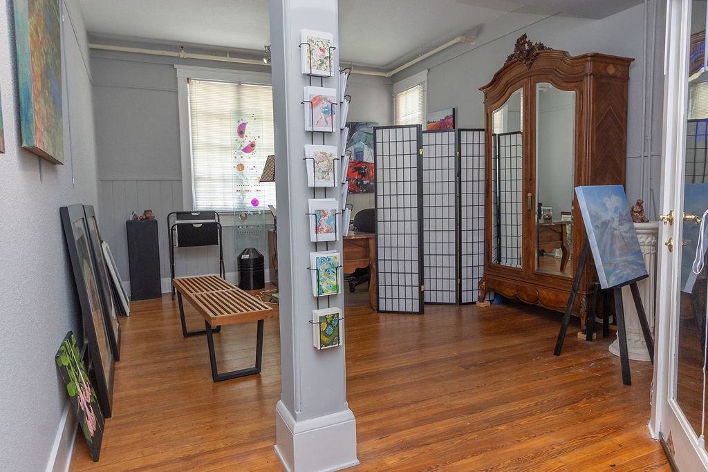 442 E New York Ave #1 - Photo 2 of 9