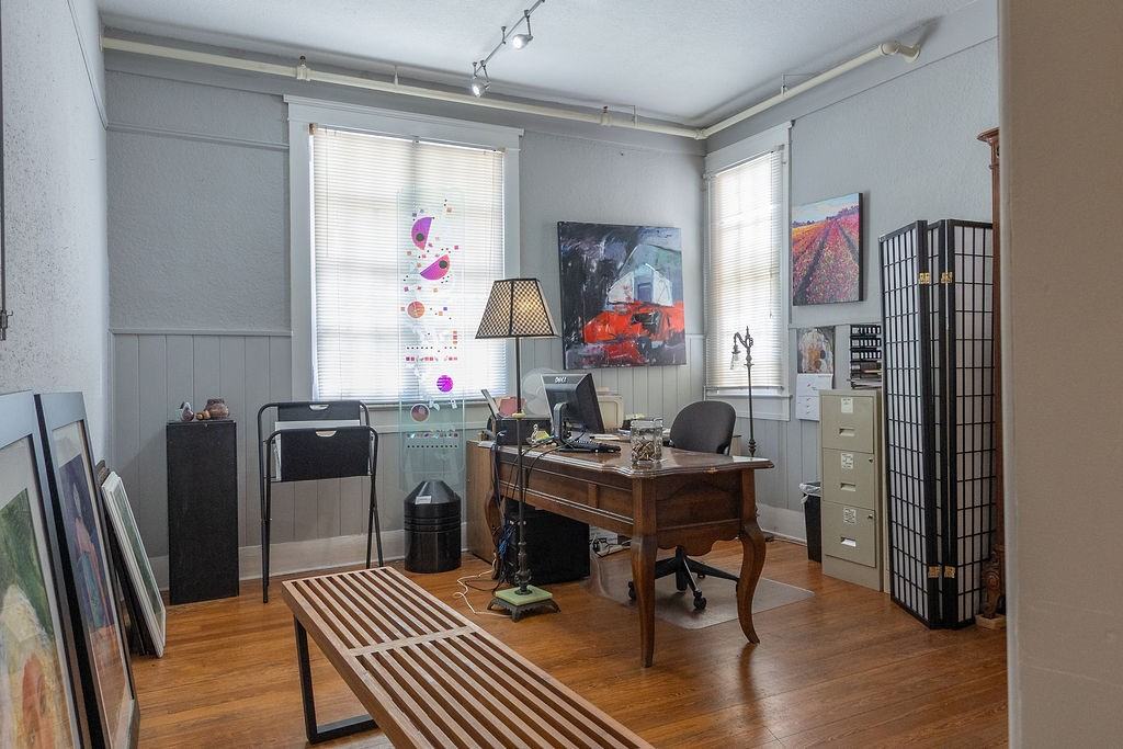 442 E New York Ave #1 - Photo 5 of 9