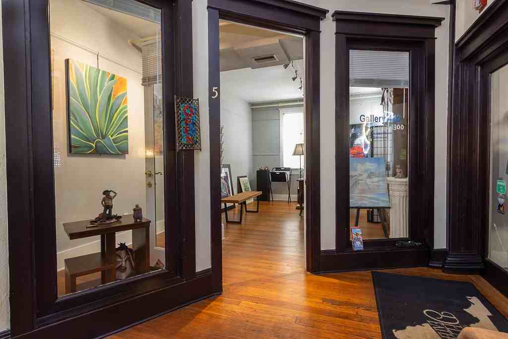 442 E New York Ave #1 - Photo 6 of 9