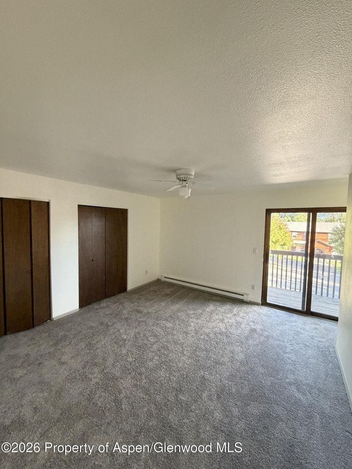 359 S 9th St - Photo 6 of 8
