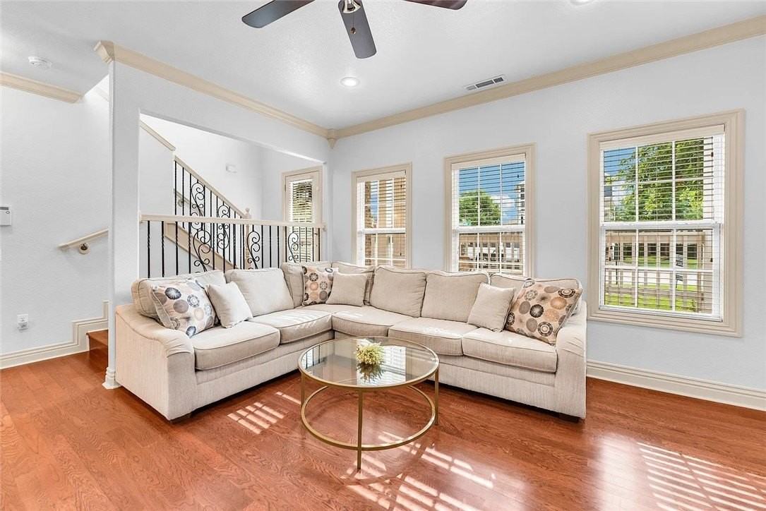 536 N Tennyson Ln - Photo 6 of 13