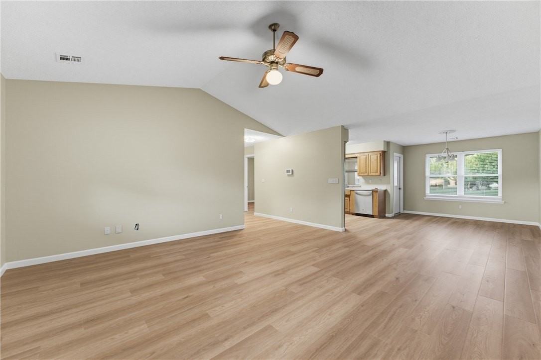 1801 S 16th St - Photo 3 of 24