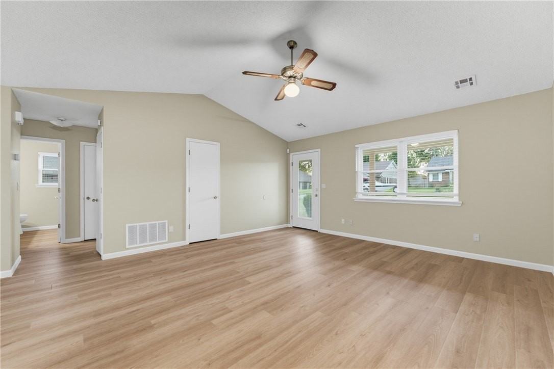 1801 S 16th St - Photo 5 of 24
