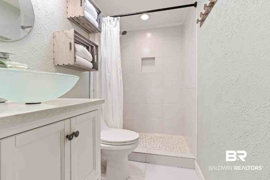 200 E Beach Blvd #321 - Photo 4 of 27