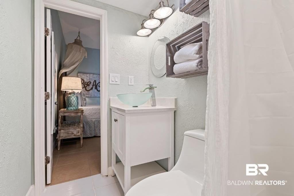 200 E Beach Blvd #321 - Photo 5 of 27