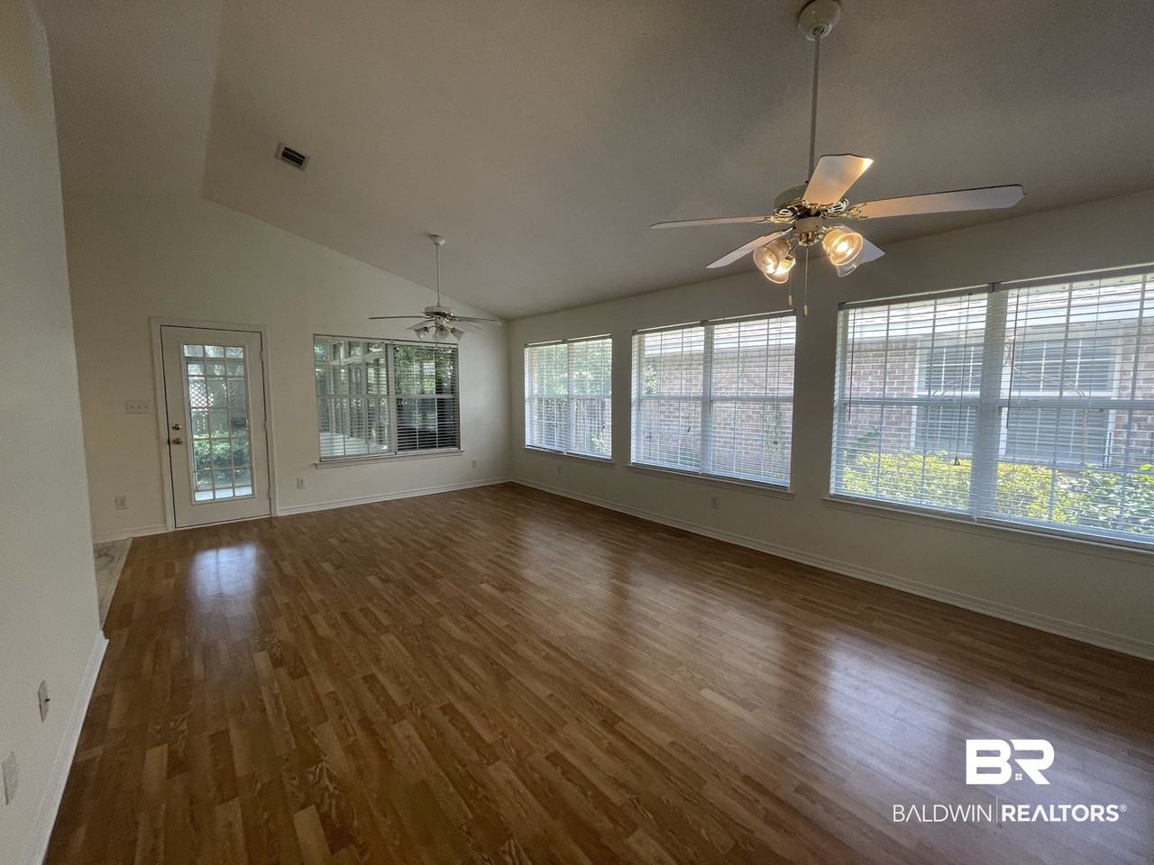 110 Covey Run Pl - Photo 2 of 14