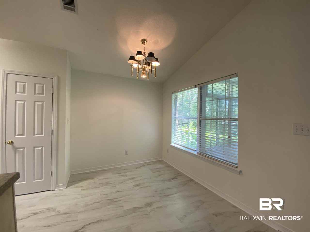 110 Covey Run Pl - Photo 5 of 14
