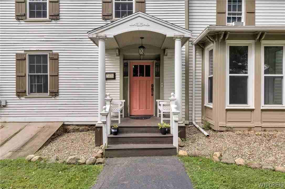 7406 Quaker Rd - Photo 2 of 46