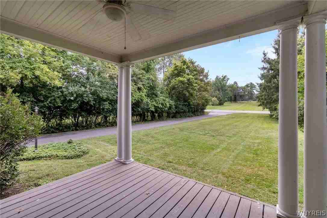 7406 Quaker Rd - Photo 6 of 46