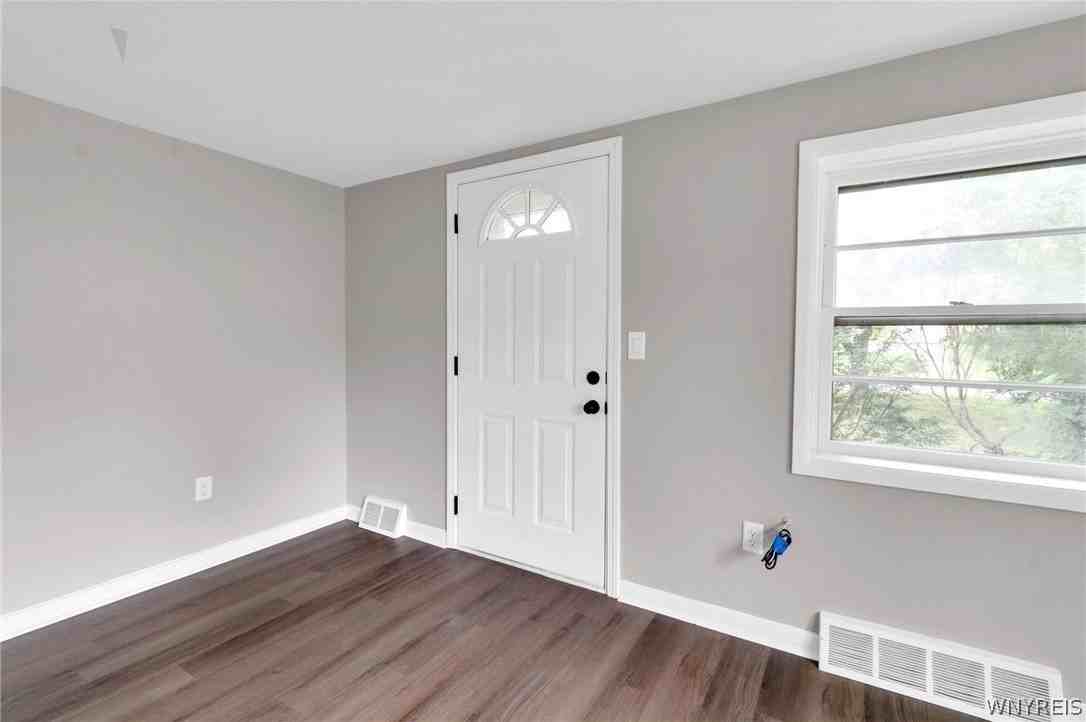 6360 New Taylor Rd - Photo 5 of 24