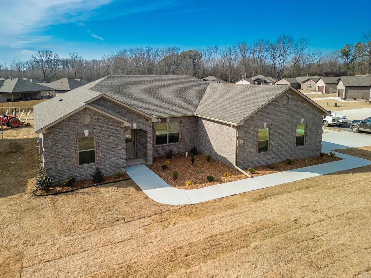 11 Aberdeen Dr - Photo 4 of 45