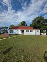 featured image of 3007 Fox Dr