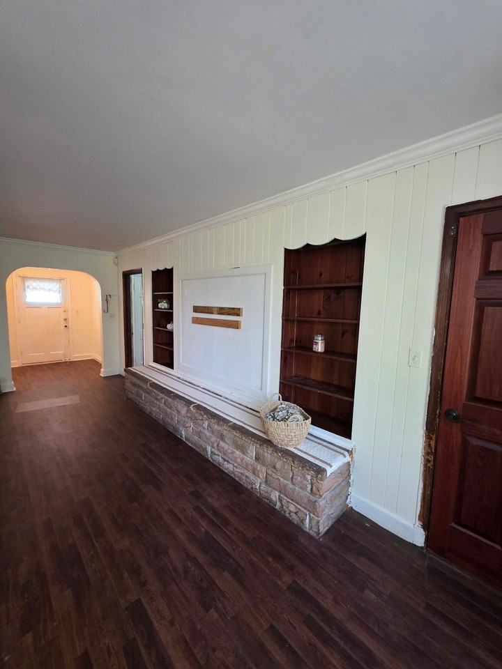 3007 Fox Dr - Photo 3 of 15