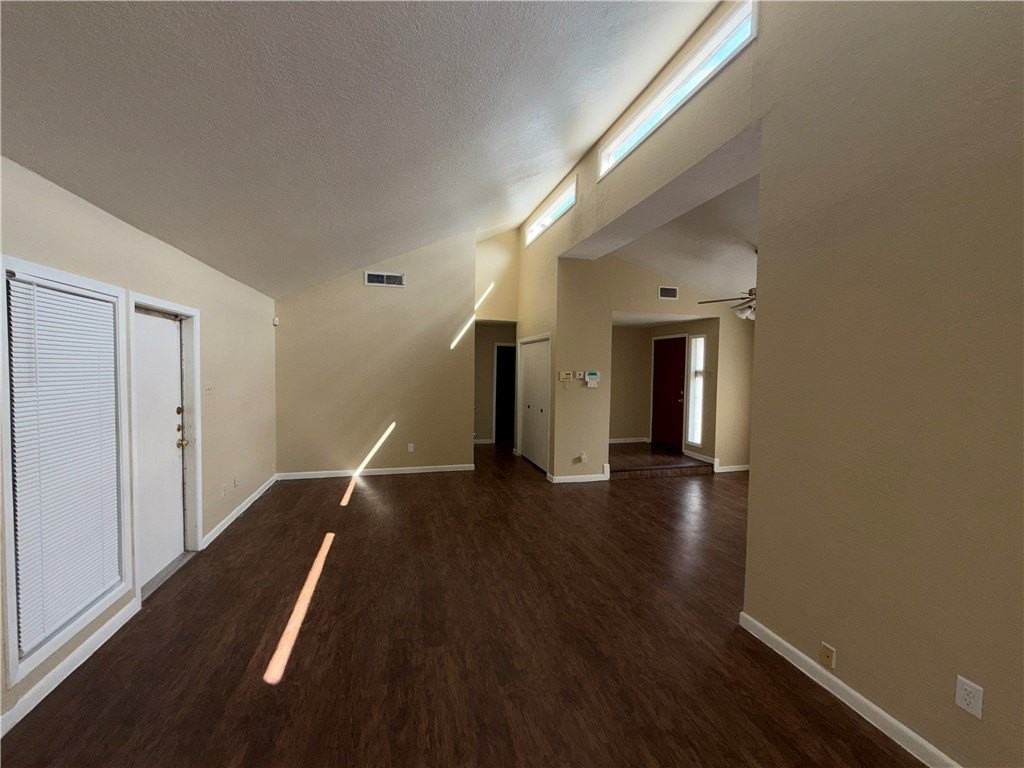 6543 Long Meadow Dr - Photo 6 of 8