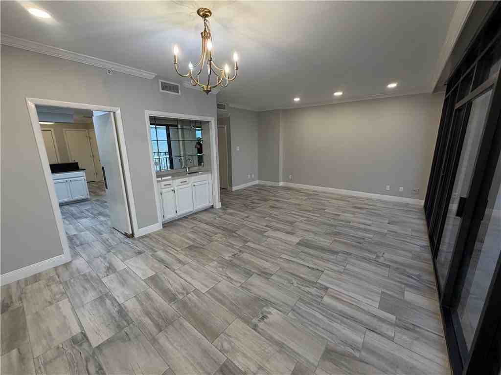 4350 Ocean Dr - Photo 7 of 30