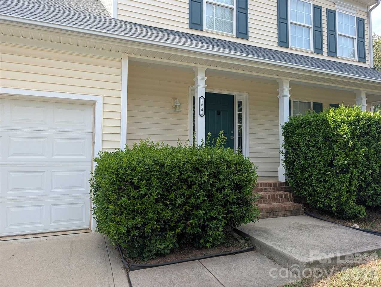 11141 Carver Pond Rd - Photo 3 of 31