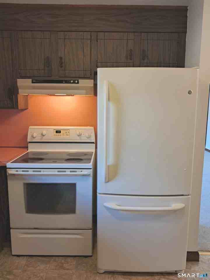173 Homestead St #F11 - Photo 6 of 19