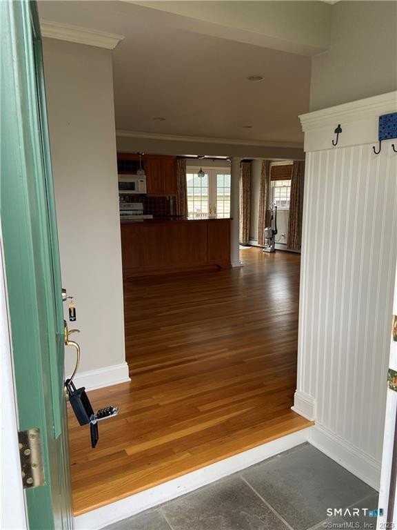 227 Partridge Ln - Photo 3 of 28