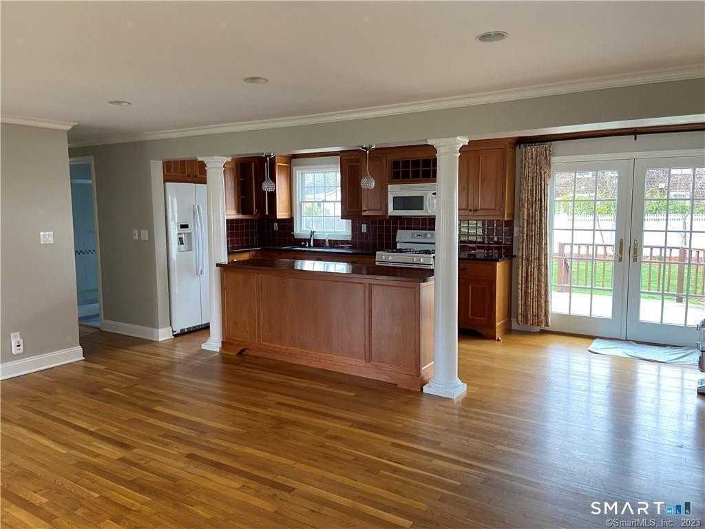 227 Partridge Ln - Photo 4 of 28