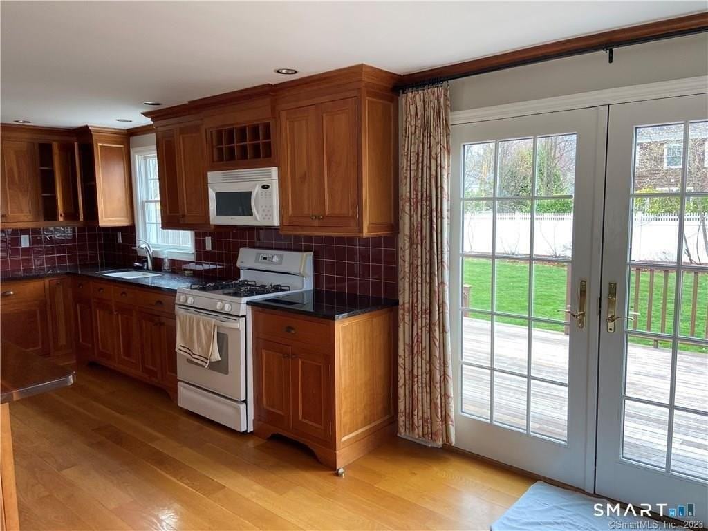 227 Partridge Ln - Photo 7 of 28