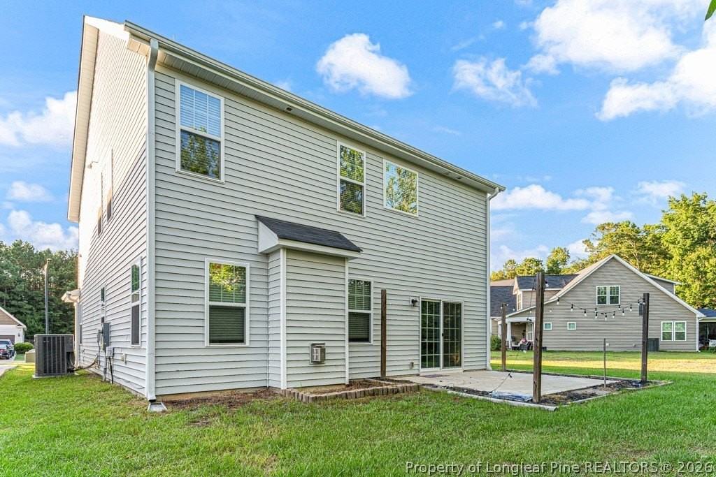 2240 Mannington Dr - Photo 6 of 39