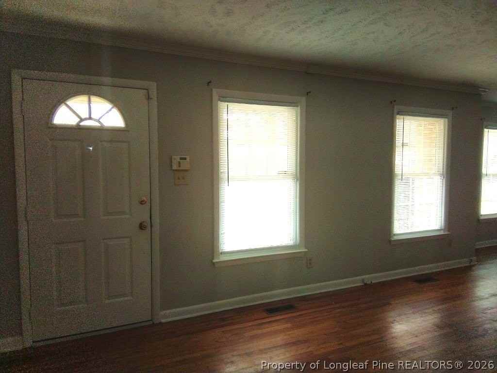 7204 Standish Ct - Photo 2 of 26
