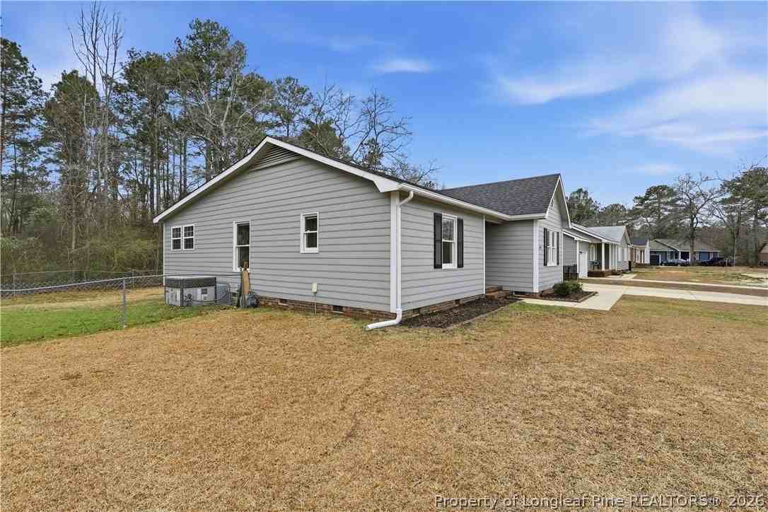 6813 Foxton Ct - Photo 3 of 24