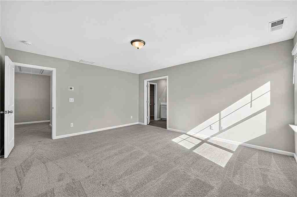 323 Golden Eagle Pkwy - Photo 4 of 29