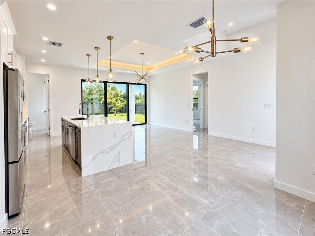 1122 Nw 15th St - Photo 5 of 20
