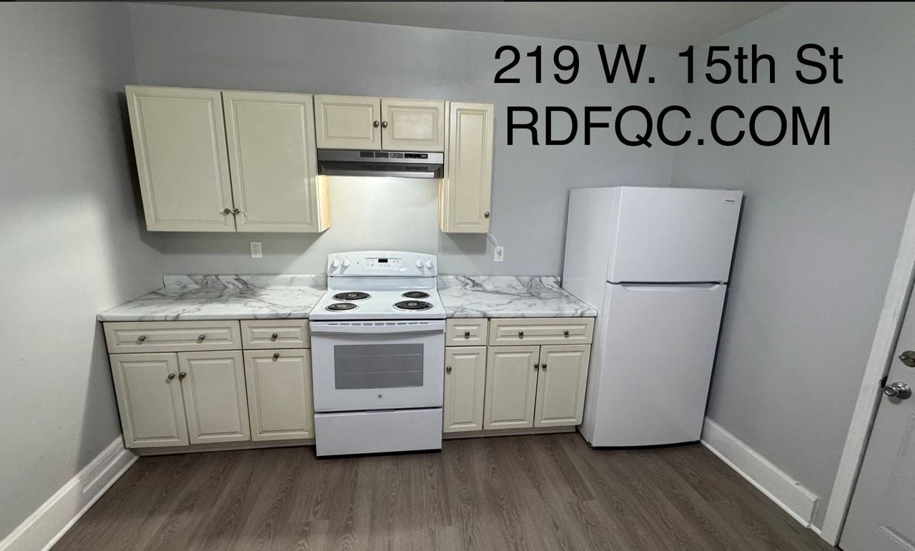 219 W 15th St - Photo 2 of 23