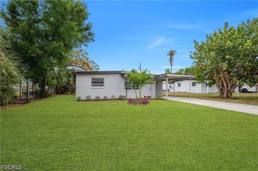 1527 Gardenia Ave - Photo 4 of 29