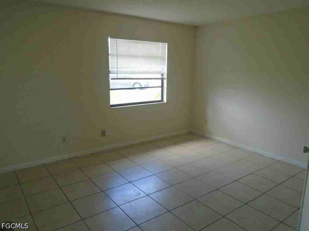 1539 Medford Pl - Photo 5 of 7