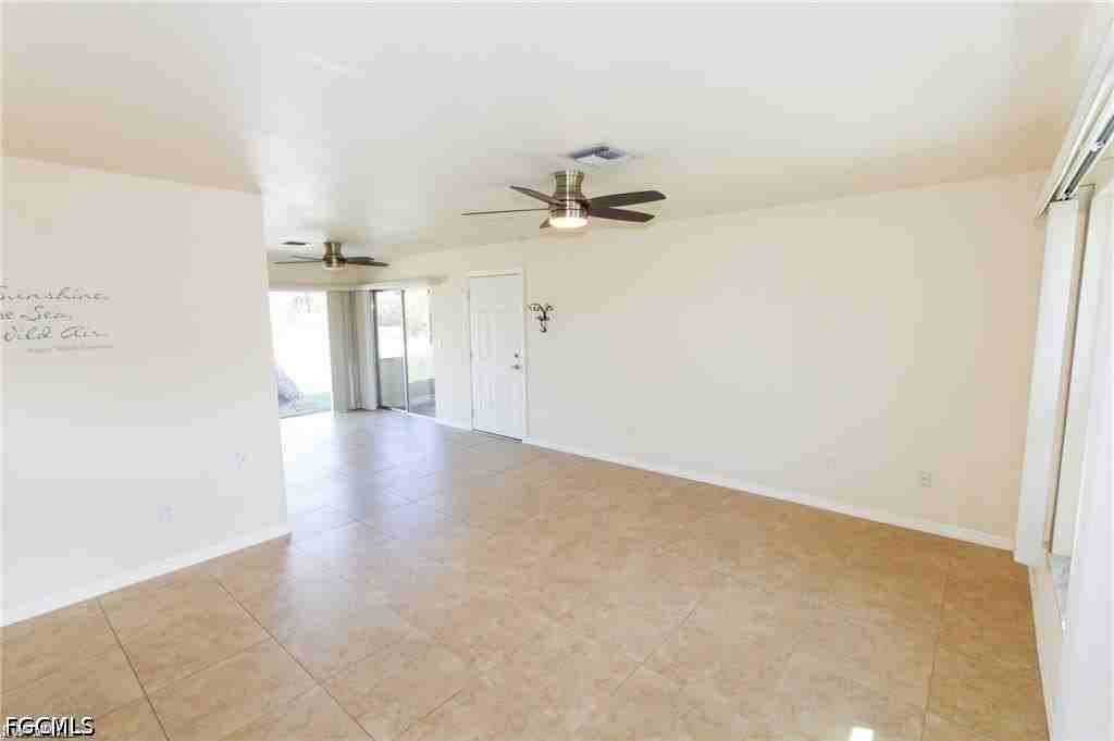 1329 Torreya Cir - Photo 6 of 21