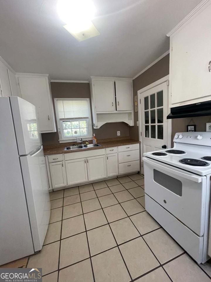 115 West Dr - Photo 5 of 9