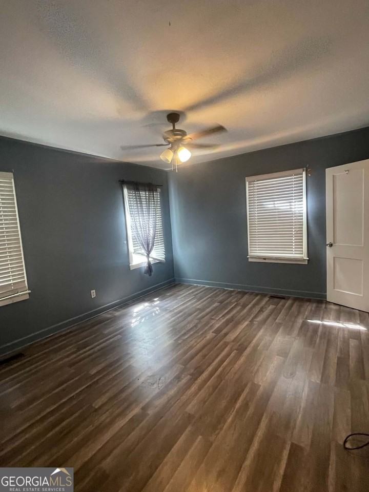 115 West Dr - Photo 6 of 9