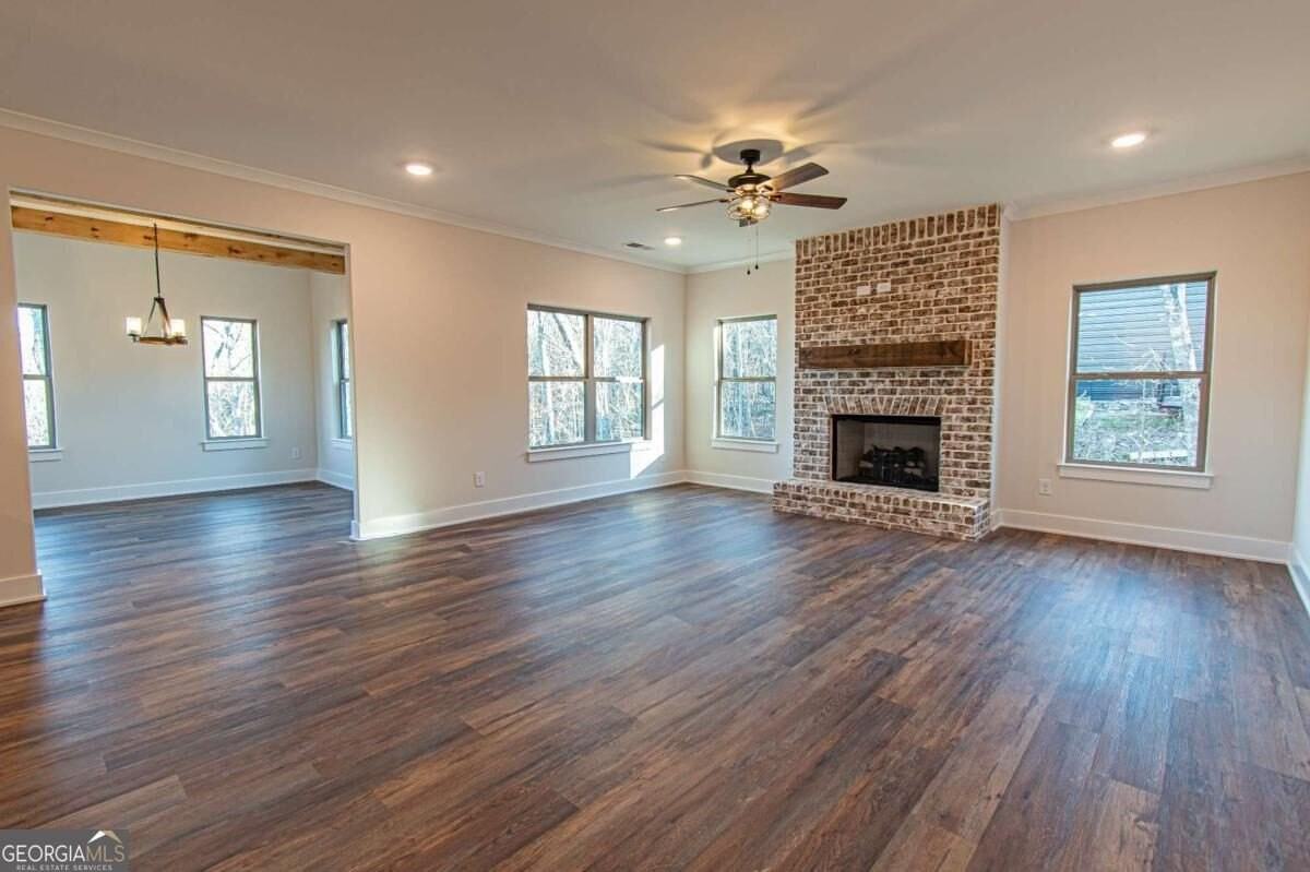 386 Mulberry Cir - Photo 5 of 42