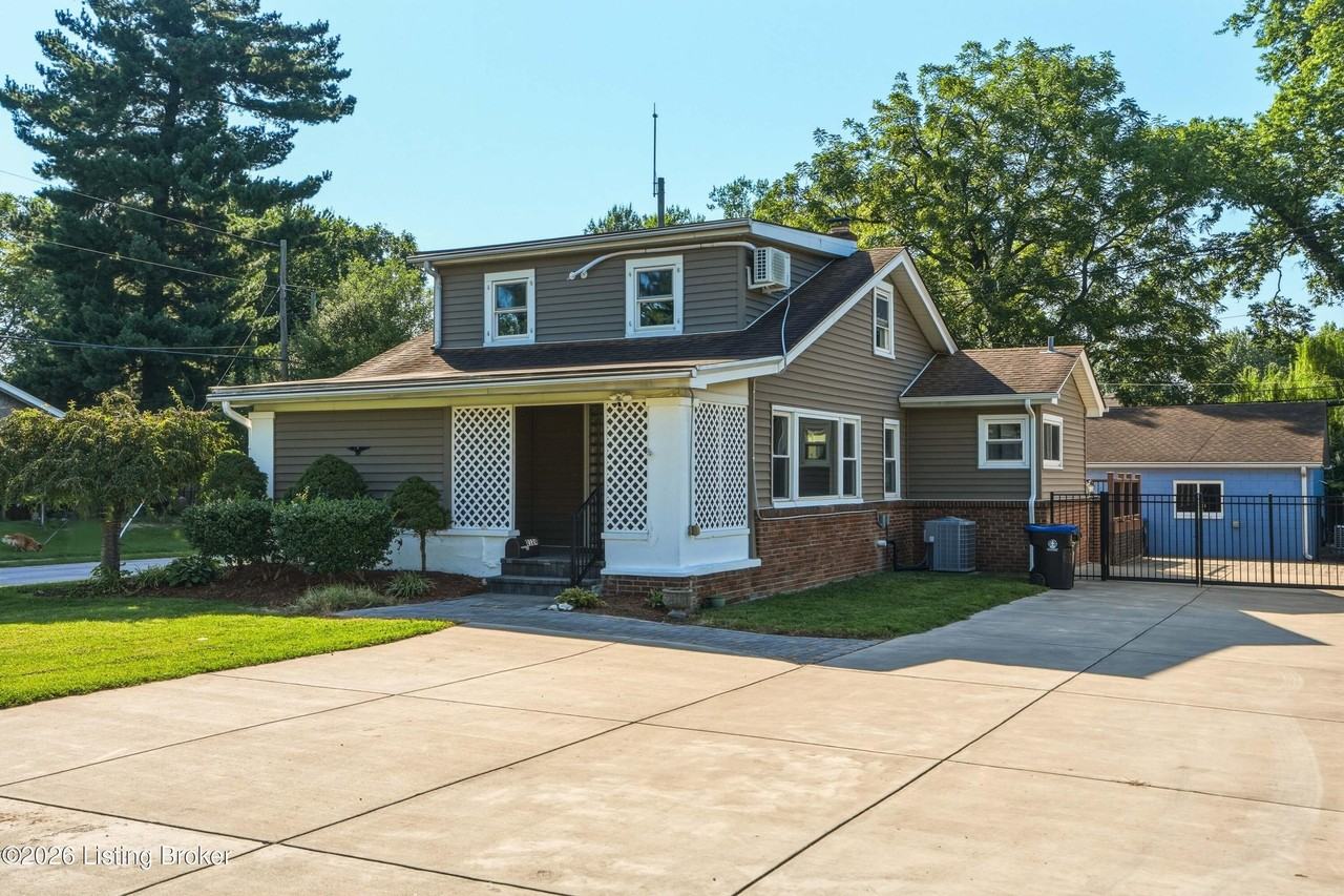 2124 Winston Ave - Photo 2 of 50
