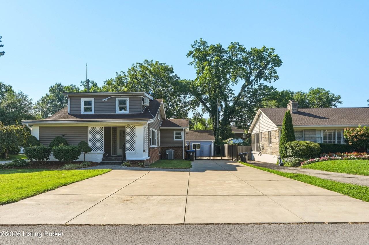 2124 Winston Ave - Photo 4 of 50