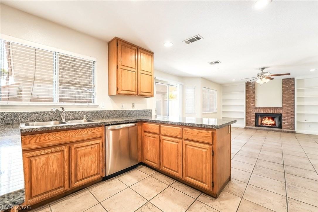 1829 Vaccaro Pl - Photo 3 of 40