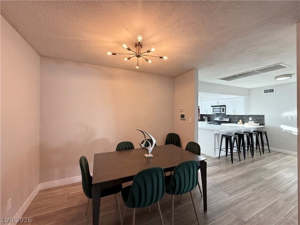 1526 E Twain Ave - Photo 5 of 18