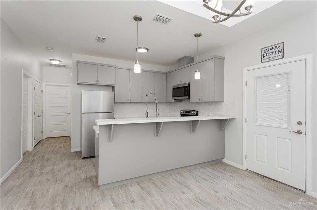 4705 Mulberry Ave #4 - Photo 4 of 10