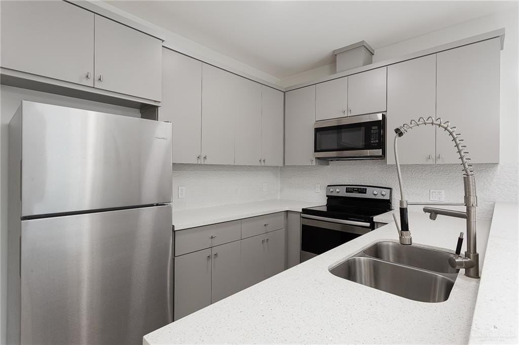 4705 Mulberry Ave #4 - Photo 5 of 10