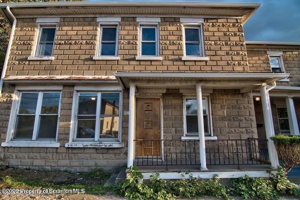 511 N Main St - Photo 6 of 38