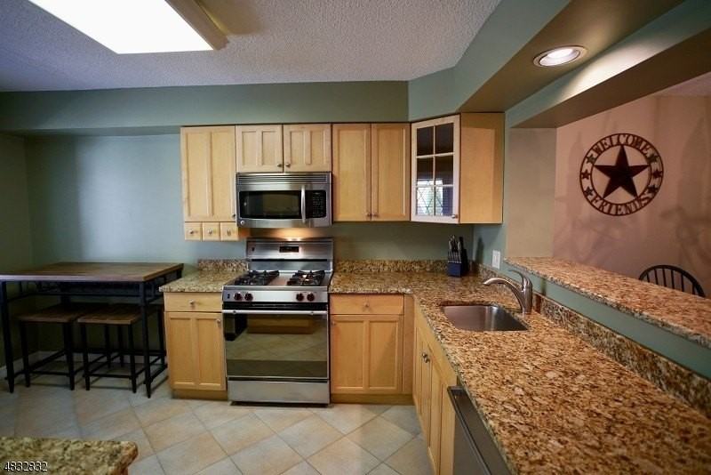 9F Dorado Dr - Photo 4 of 16