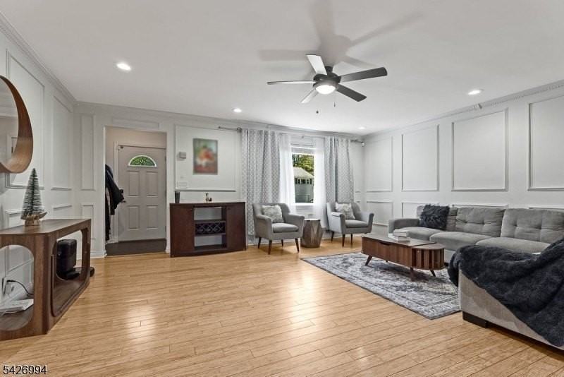 7 Rutgers St - Photo 3 of 19
